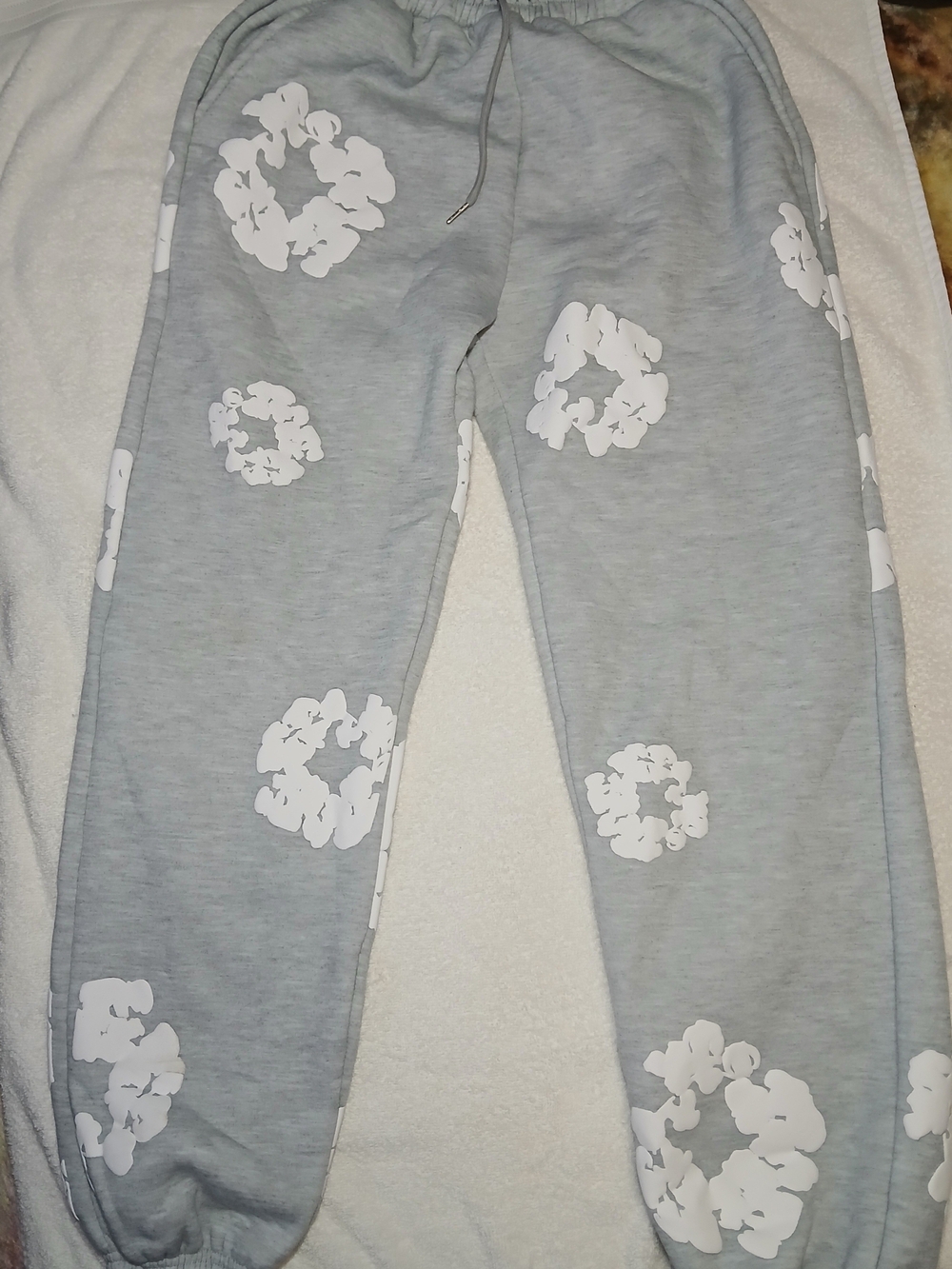 Denim Tears Cotton Wreath sweatpants In grey Size SMALL